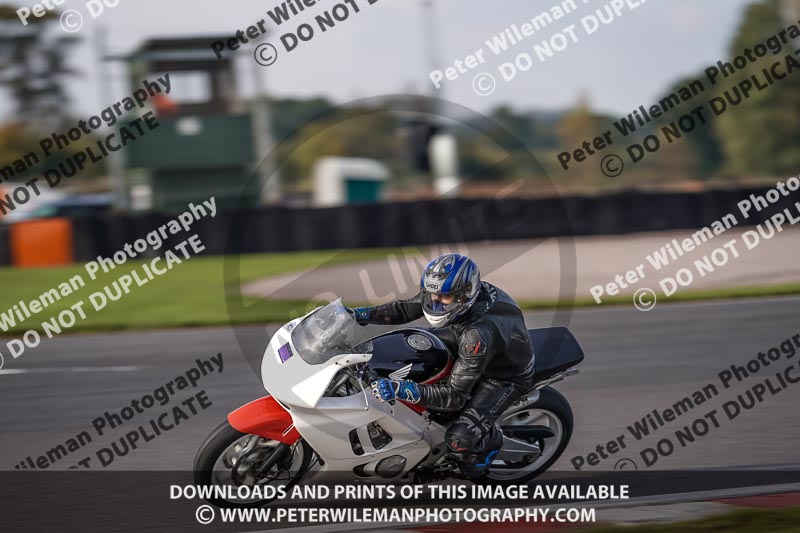 anglesey;brands hatch;cadwell park;croft;donington park;enduro digital images;event digital images;eventdigitalimages;mallory;no limits;oulton park;peter wileman photography;racing digital images;silverstone;snetterton;trackday digital images;trackday photos;vmcc banbury run;welsh 2 day enduro